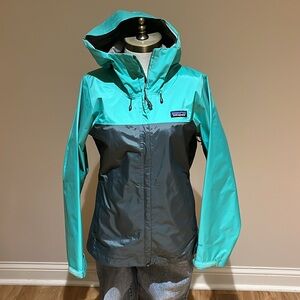 Patagonia Torrent waterproof shell mint green / grey jacket with hood size XS